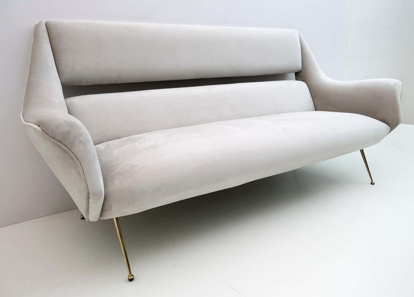 Gigi Radice Mid Century Modern Italian Velvet Sofa For Minotti, 1950s photo Furniture