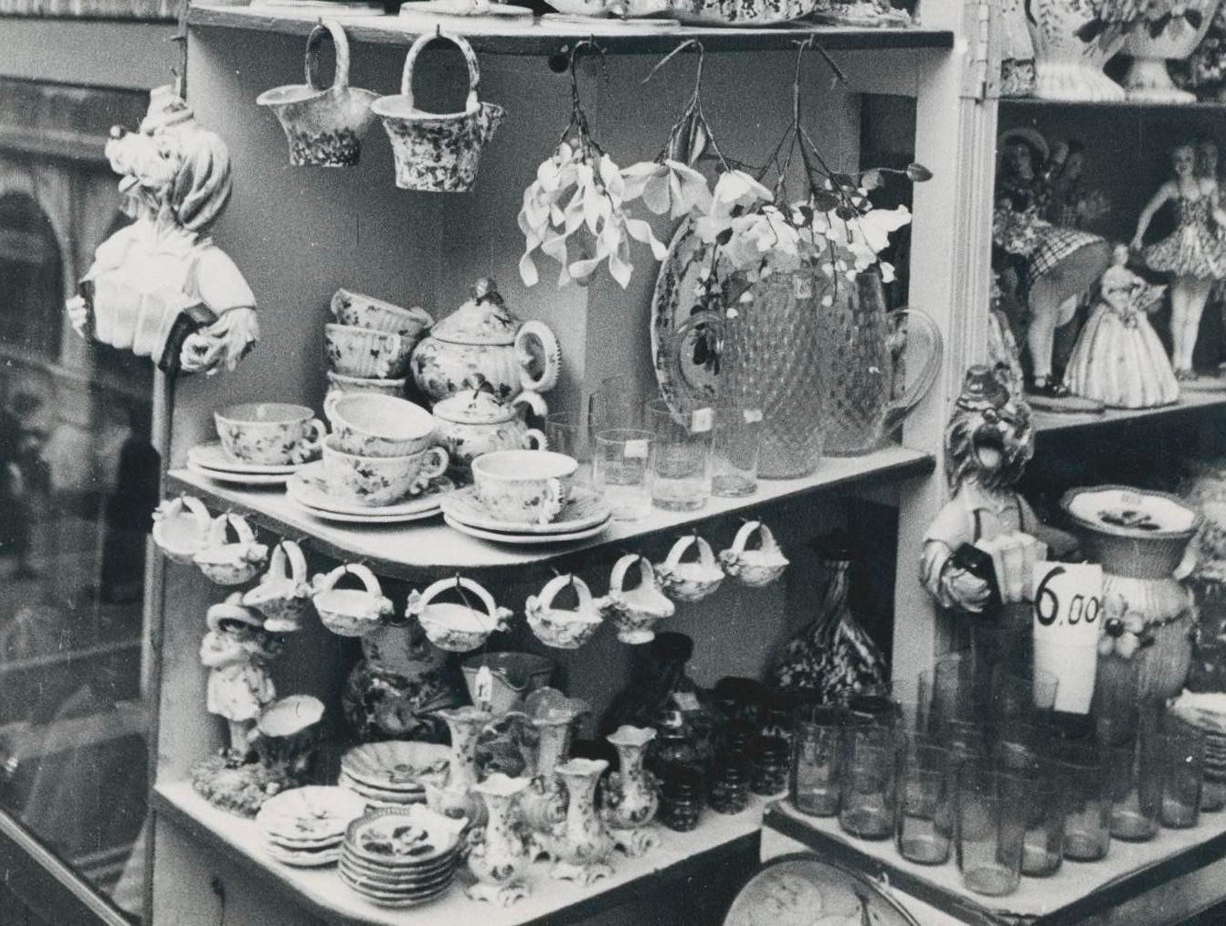 Erich Andres Pottery, Shop, Street Photography, Black And White, Italy 1950s, 17.8 X 12.4 Cm photo for sale