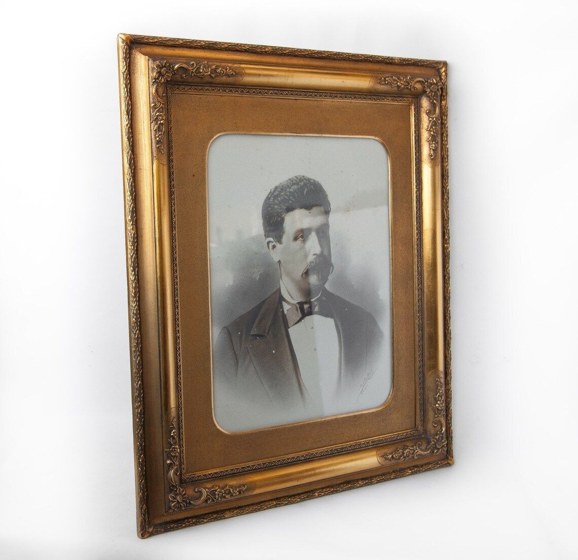 Old Framed Portrait Wall Frame Picture Frame photo vintage