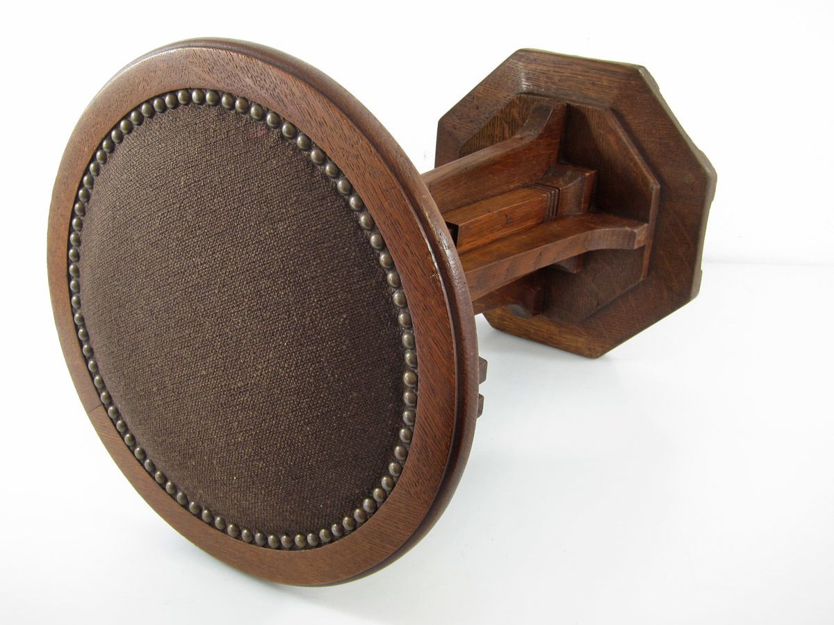 photo furniture Art Deco Kruk, Ca. 1900–1930
