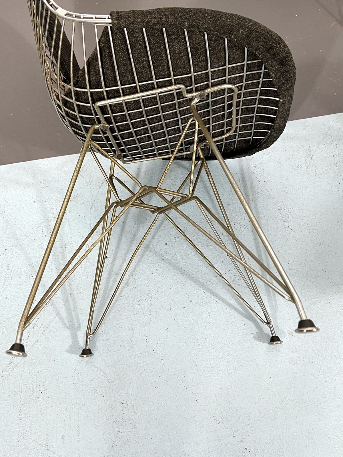 Mid Century Modern Set Of Four Dkr Bikini Chairs By Charles Eames photo furniture