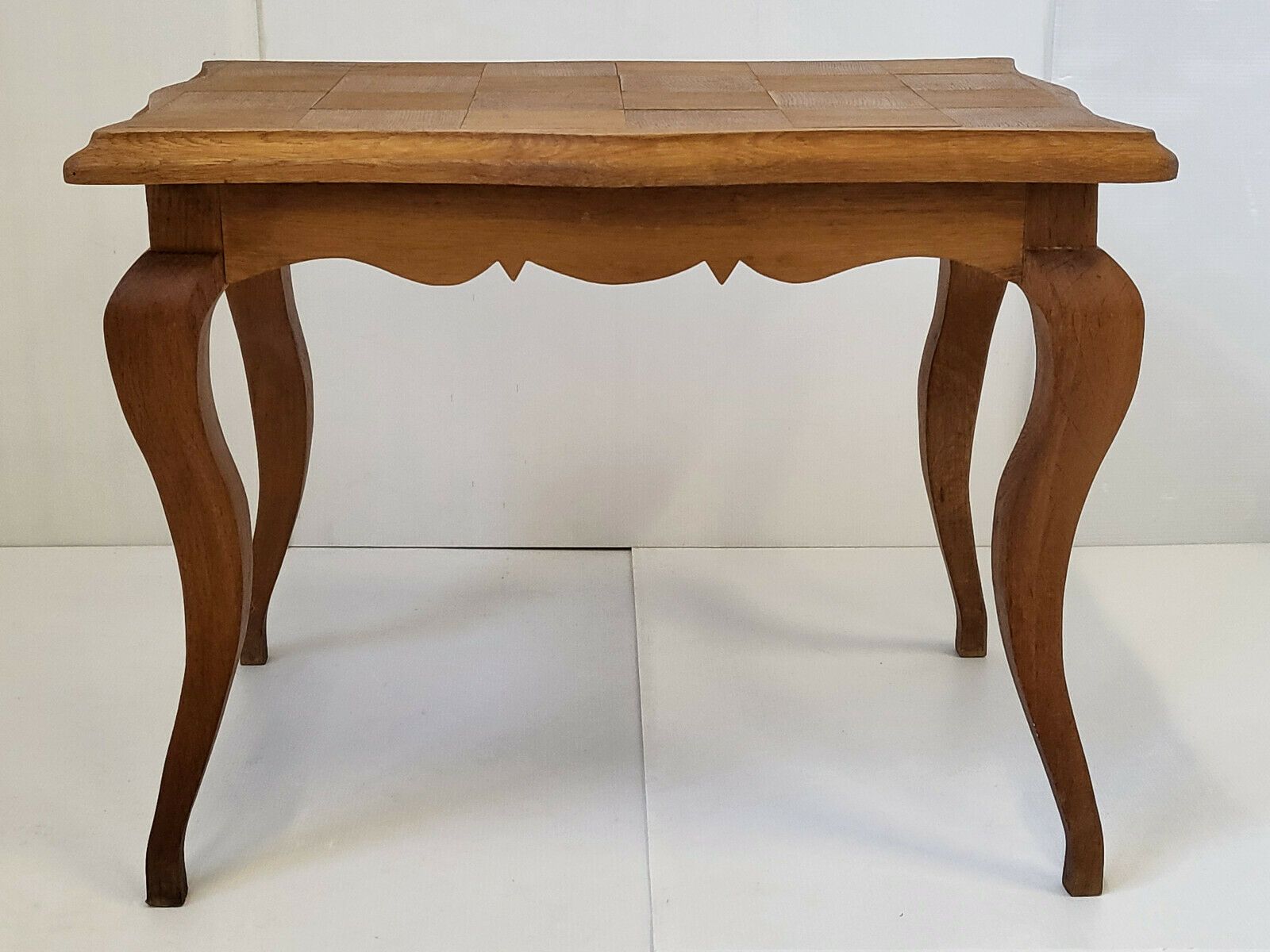 Table D'appoint Vintage 1950 En Chene Plateau A Damier 50s 1950s Annees 50 photo Meubels