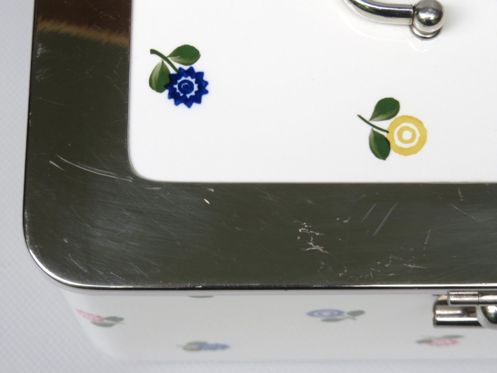 photo vinterior Art Nouveau German Ceramic Baisage Box From Wächtersbach And Wmf With Spreading Flowers