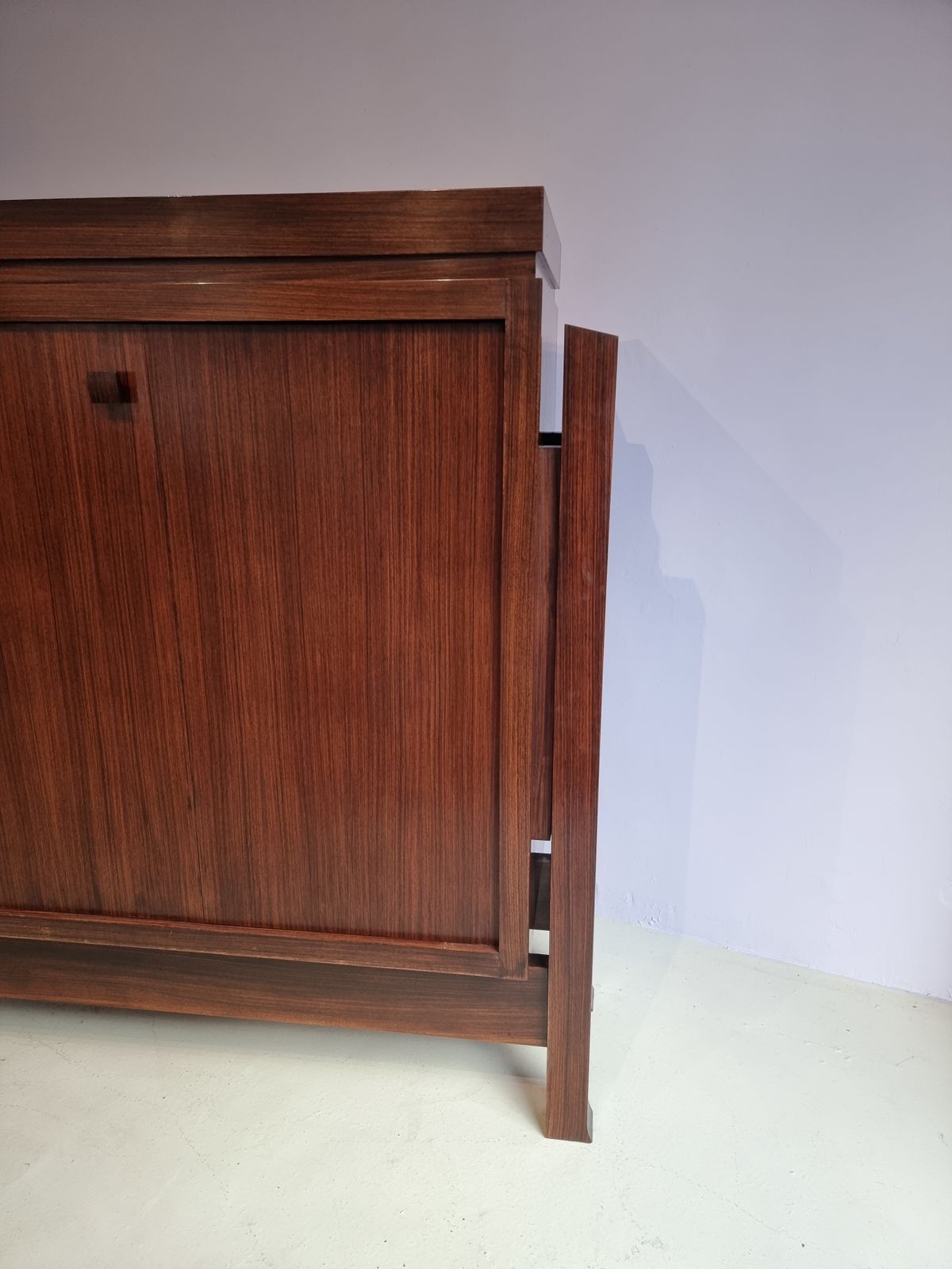 photo furniture Zeer Zeldzame Emiel Veranneman Brutalist Stero Cabinet