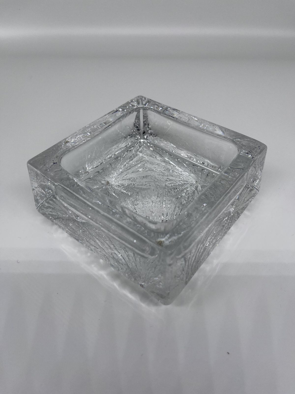 Empty Crystal Pocket Daum Model Crater photo for sale