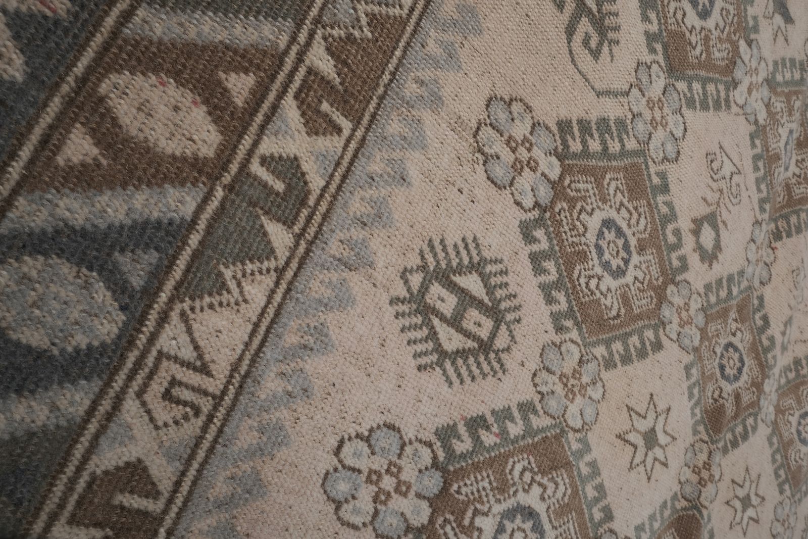 photo furniture Decorative Tan Turkish Rug, Soft Muted Color Oushak  6'8" X 8'4"