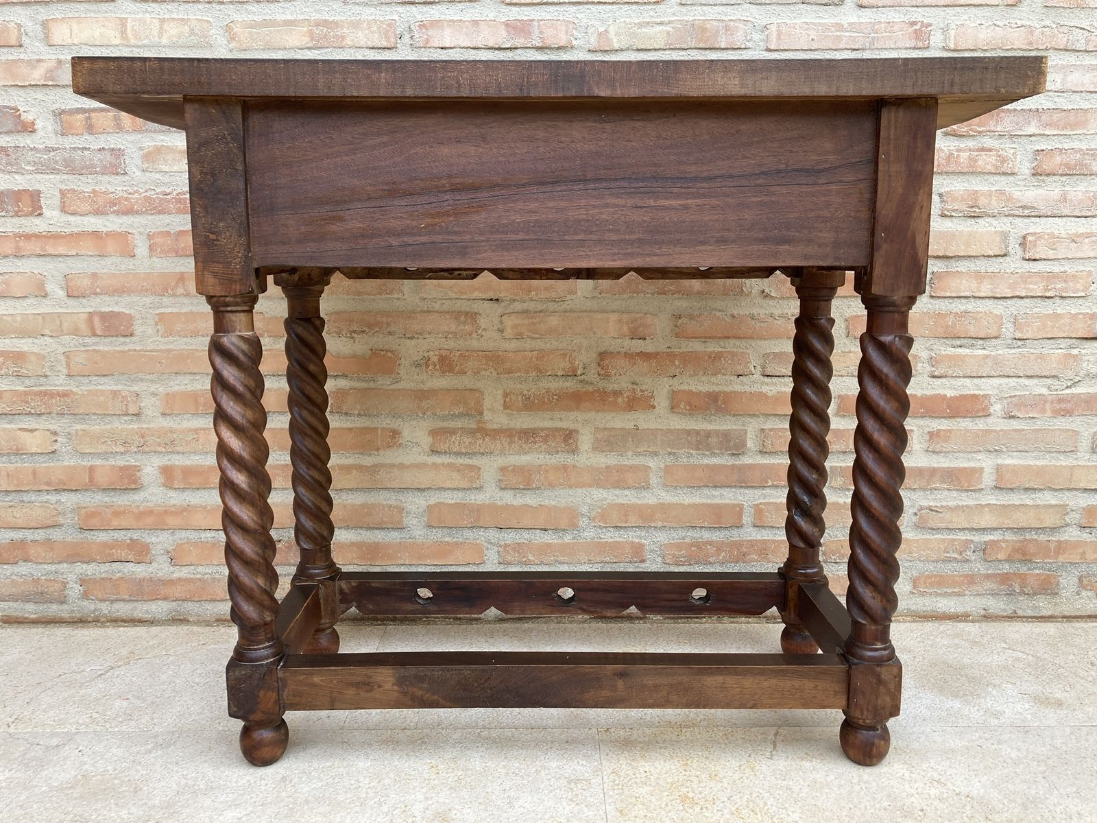 Early 20th Century Catalan Spanish Carved Walnut Wood Console Table With One Drawer photo vinterior
