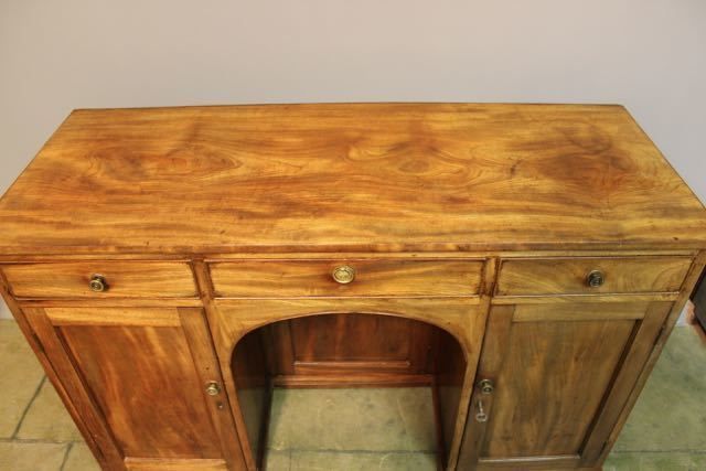 19thc. Golden Mahogany Knee Hole Desk Dressing Table photo for sale