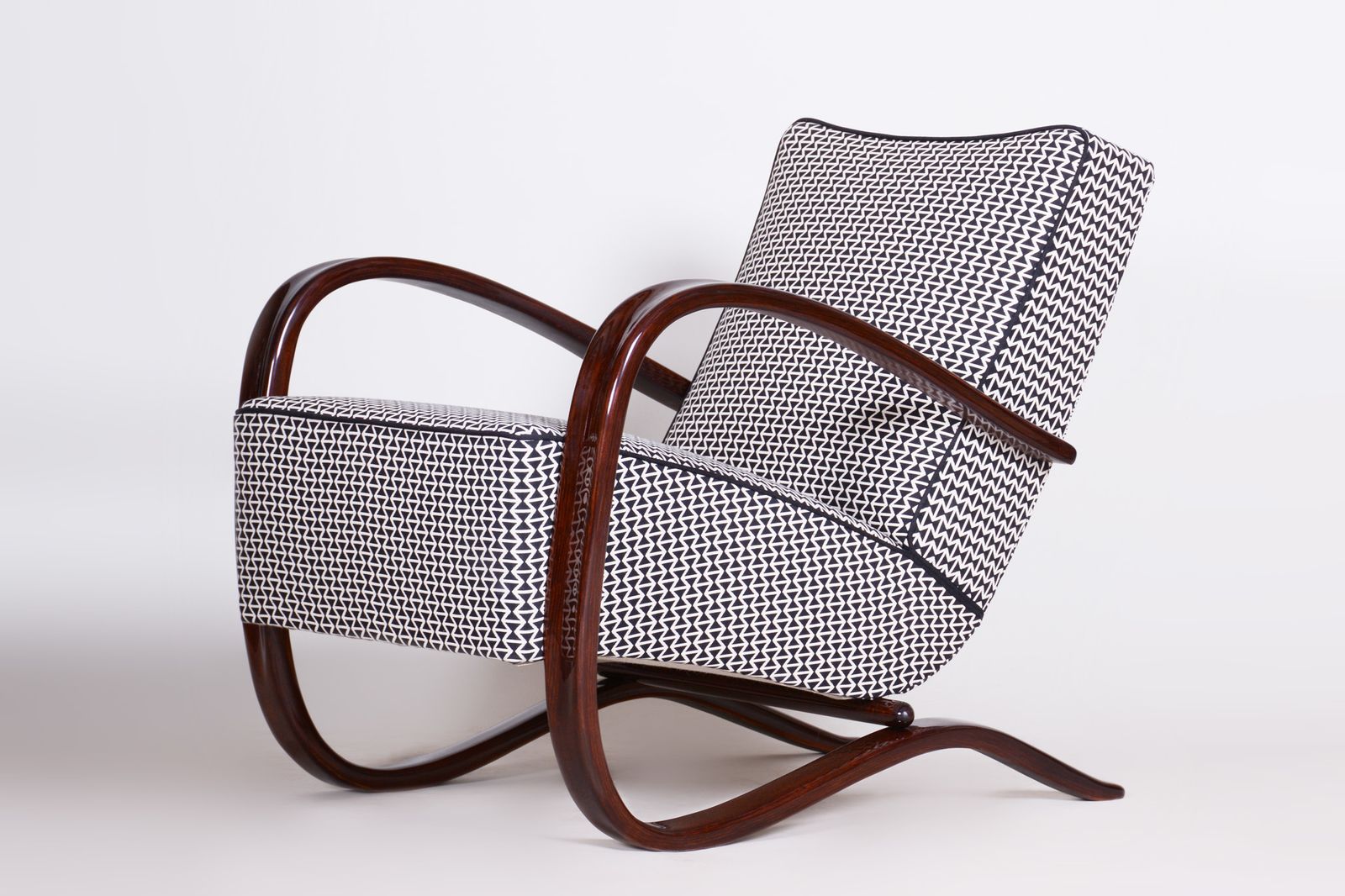 H269 Armchair Made In 1930s Czechia By Up Zavody And Designed By Halabala