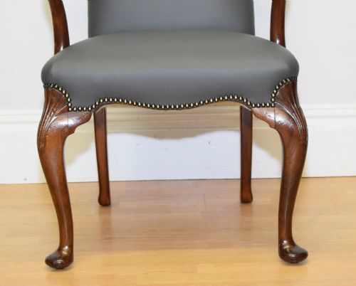photo vinterior Antique Desk Chair / Library Chair