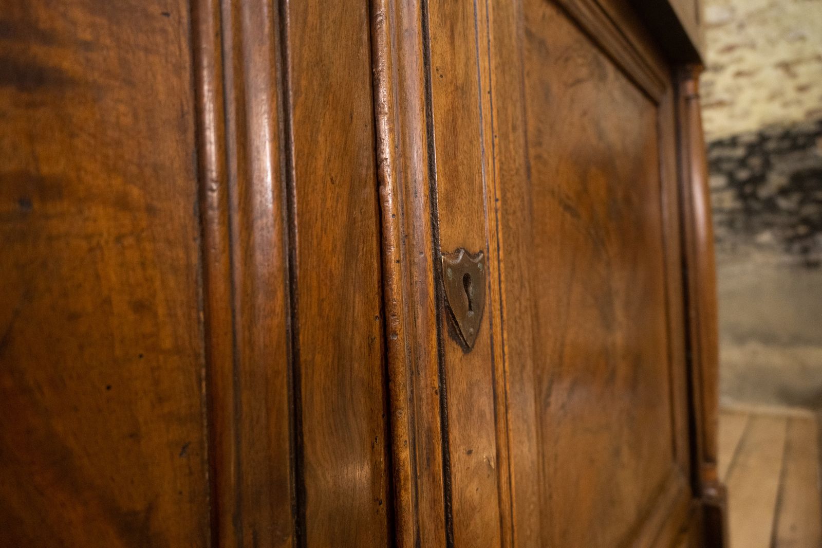 3172.0 A Superb 18th Century French Empire Walnut Dresser photo