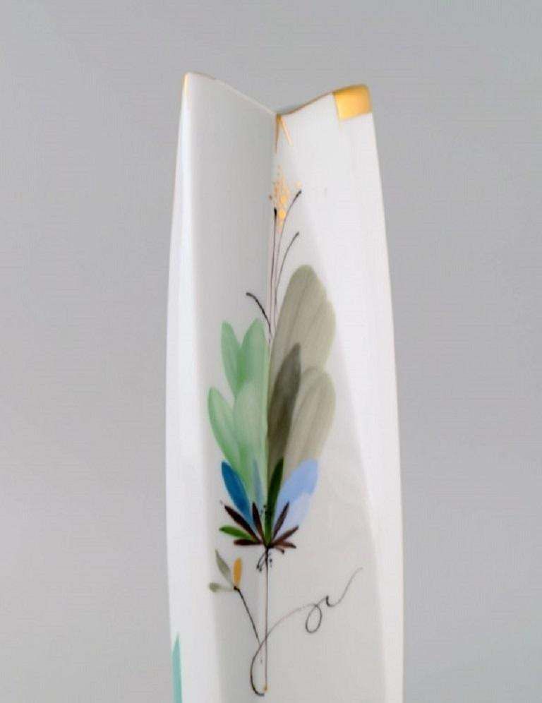 Modernist Cosmopolitan Meissen Vase In Hand Painted Porcelain, 1970s / 80s photo vinterior