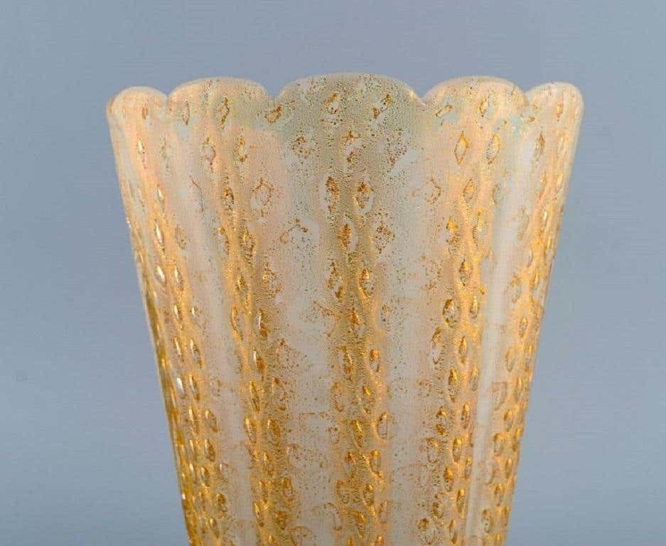 Barovier And Toso, Venice. Large Vase In Mouth Blown Art Glass. 1960s photo Home Decor
