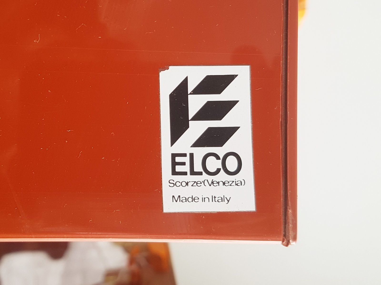 photo vinterior Red Brick Plastic & Chrome Plated Metal Shelves From Elco, Set Of 2