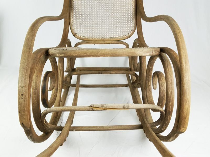 Bentwood Rocking Chair From Mundus photo vinterior