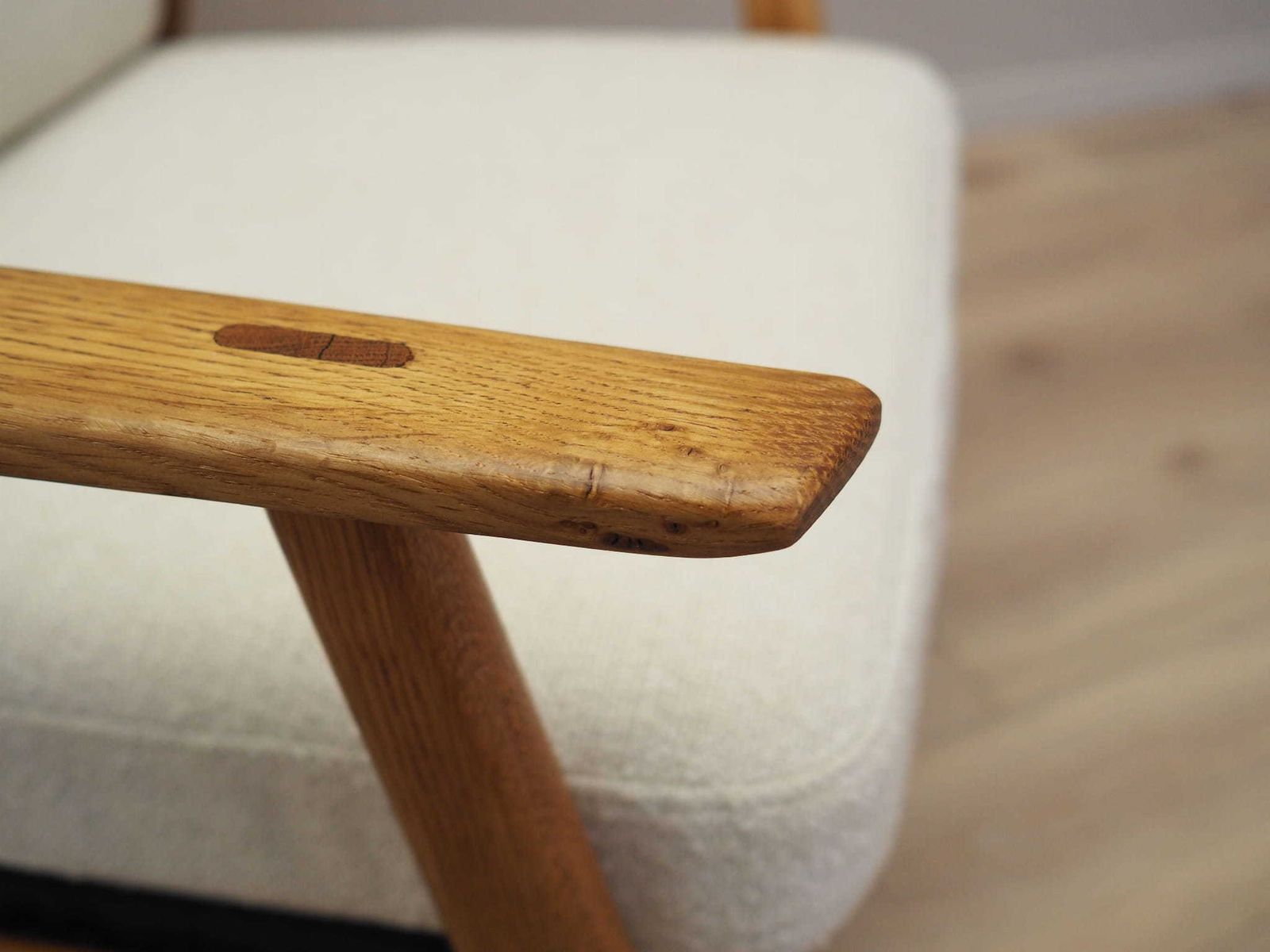 photo vinterior Oak Armchair, Danish Design, 1960s, Designer: H. Brockmann Petersen, Production: Randers Møbelfabrik