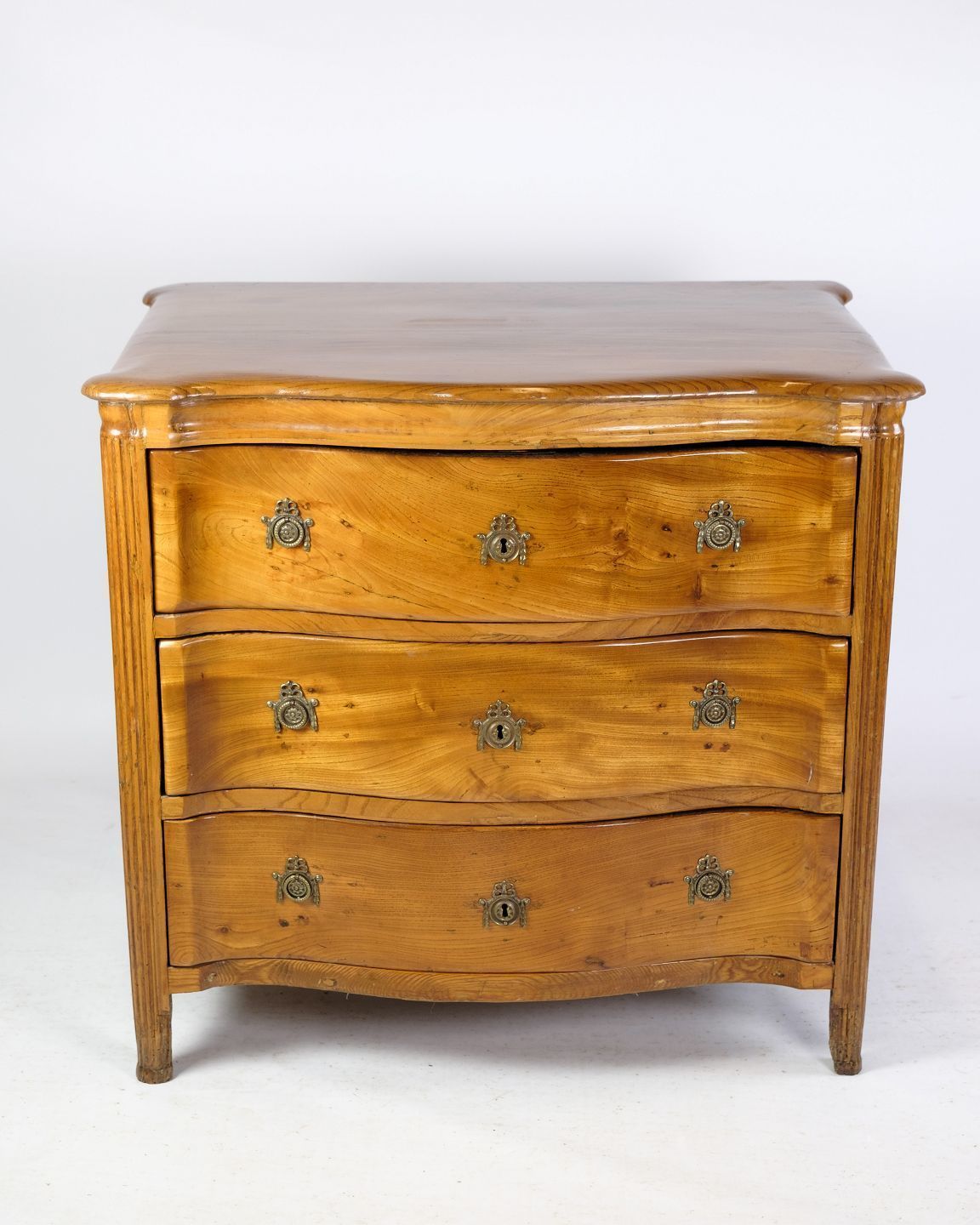 Small Fine Louise Seize Chest Of Drawers In Elm Wood From Copenhagen Around The Period 1780s.