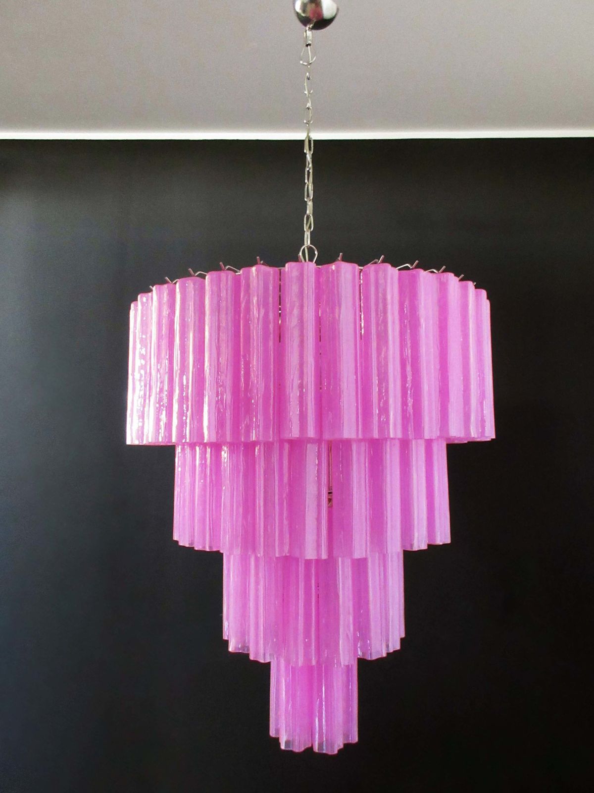 Huge Vintage Murano Glass Tiered Chandelier   78 Glasses   Pink Fuxia Silk