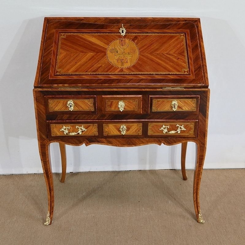 photo furniture Mid Slope Desk In Precious Wood, Louis XV Period – 18th Century