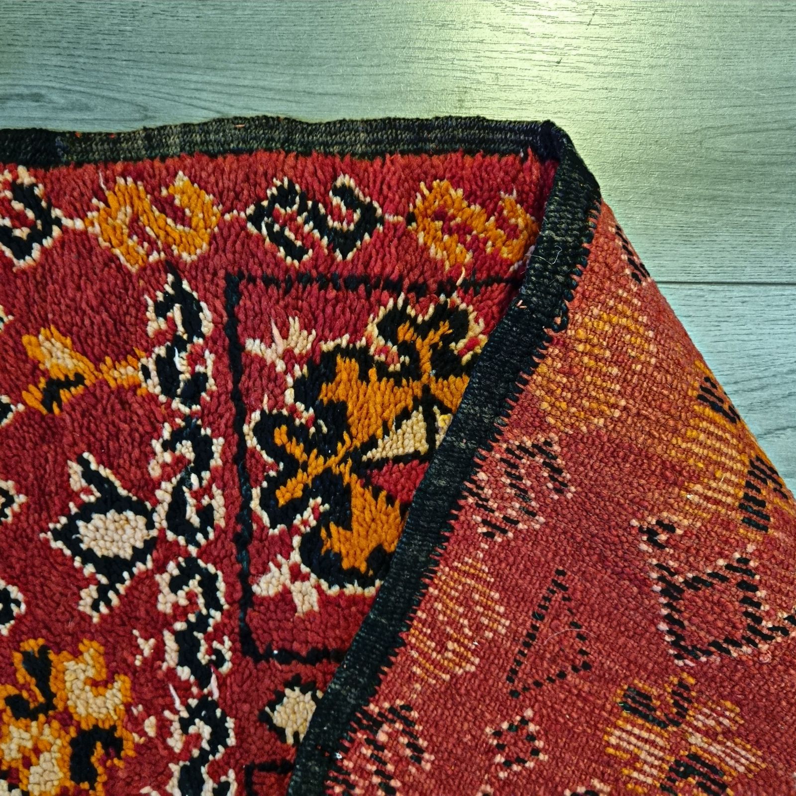 1980s Antique Handmade Moroccan Zemmour Rug   Red photo vinterior