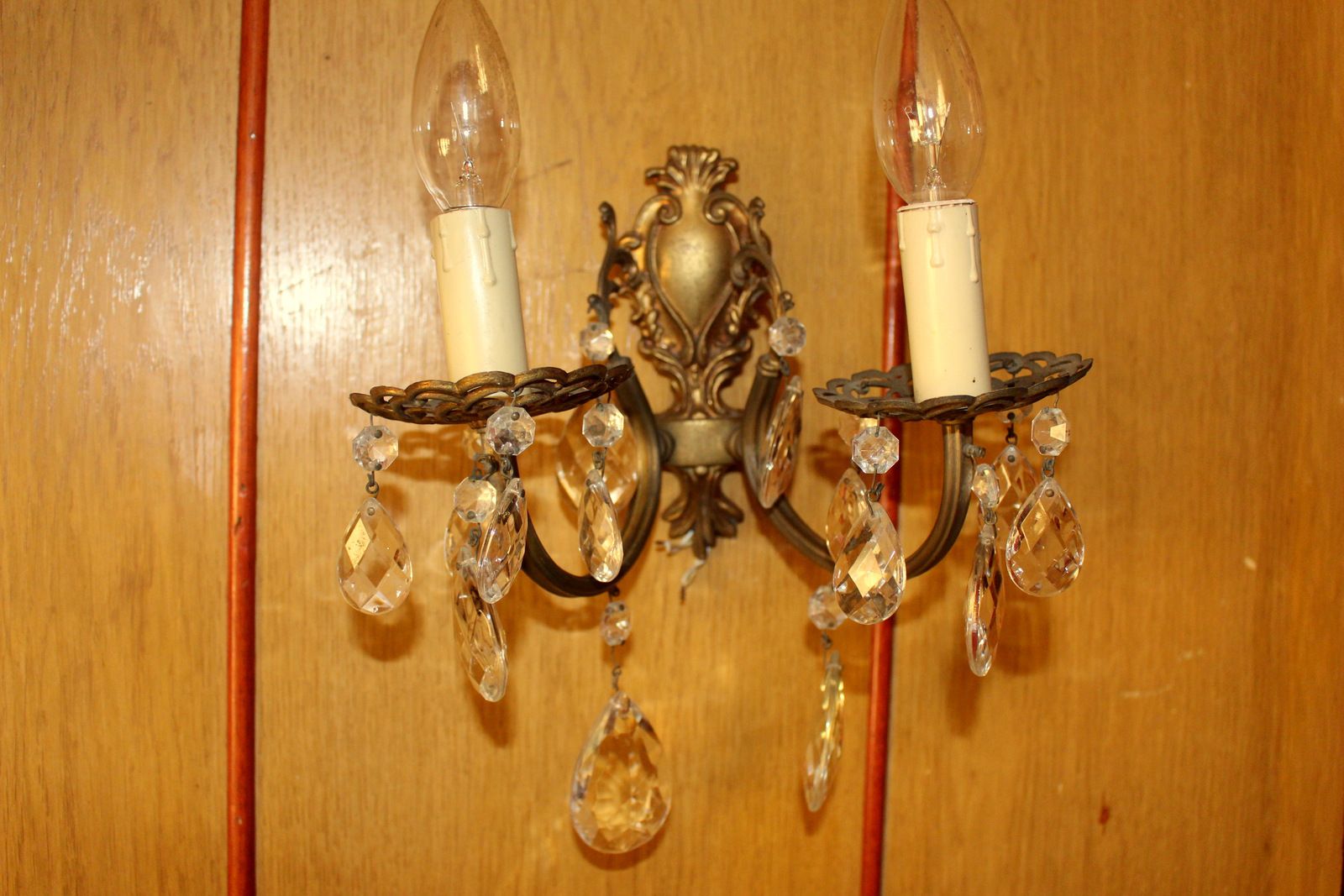 Antique Brass Rococo French Wall Light Scones Paris Chateau Wt Glass Stones photo 117.0
