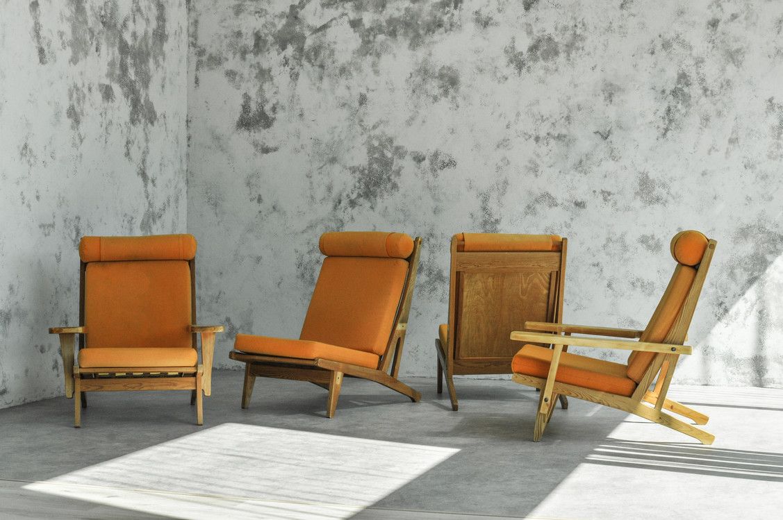 Lounge Armchair