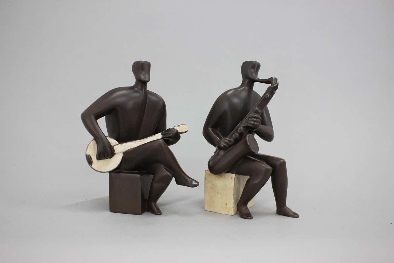 1970s Pair Of Ceramic Figurines Of Musicians, Czechoslovakia photo furniture