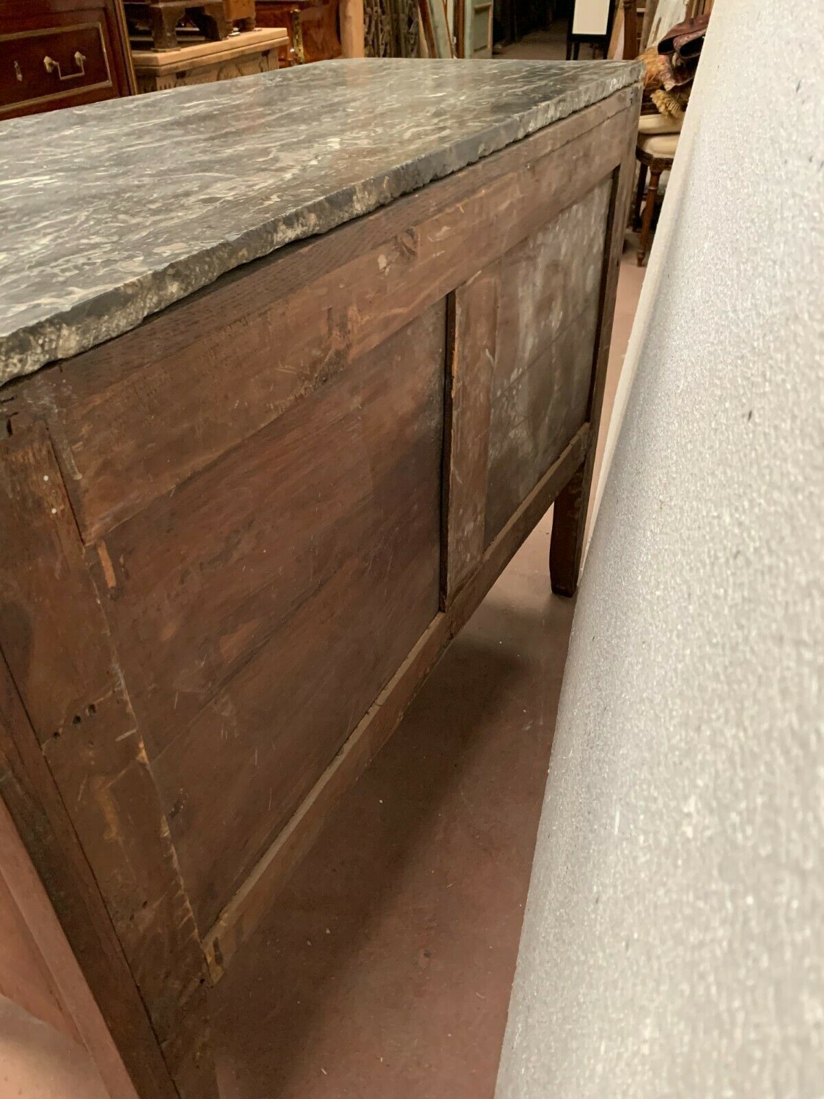 photo for sale Transition Style Chest Of Drawers In Rosewood And Amaranth Veneer, 20th Century