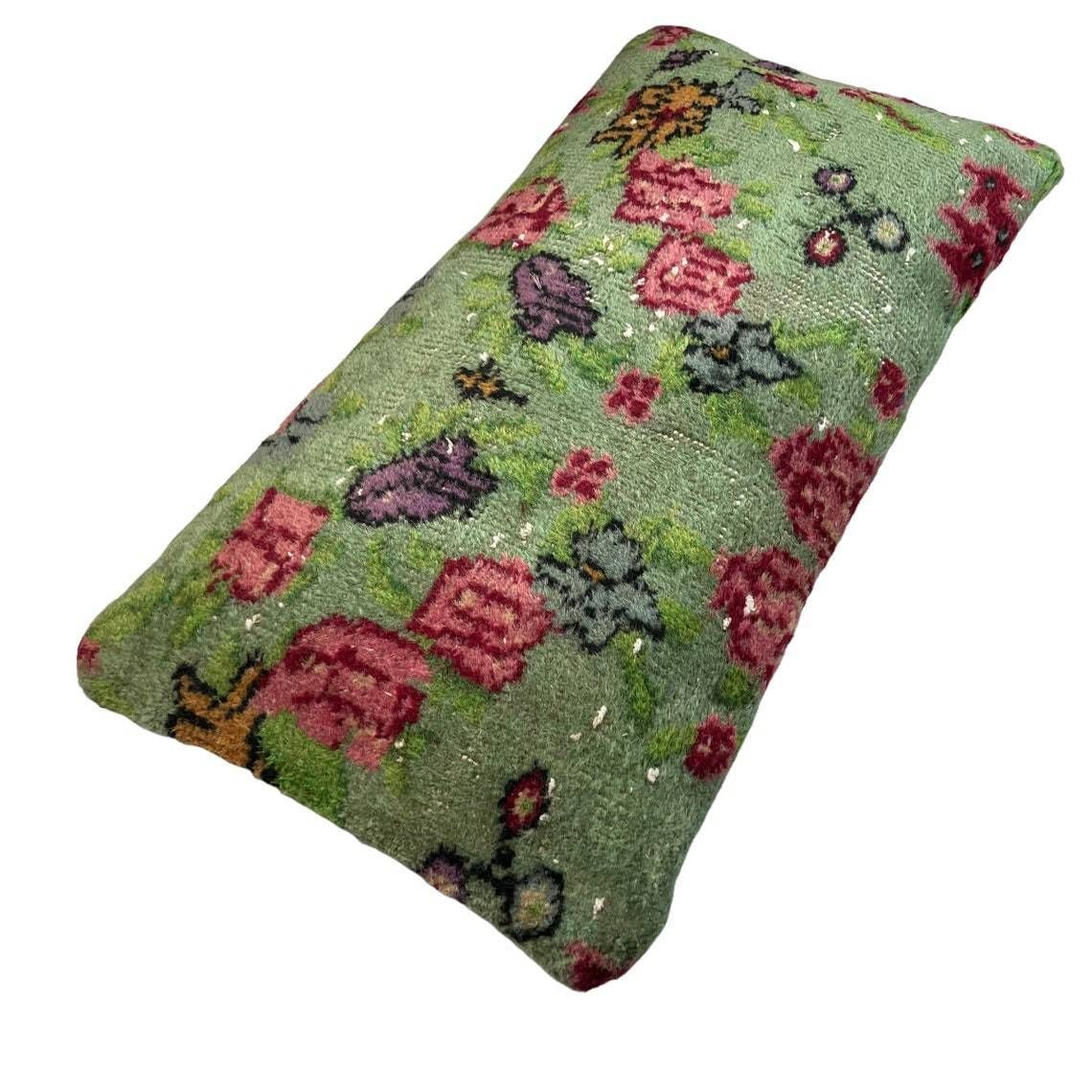 Vintage Hand Made Rug Cushion Cover  Decorative Rug Pillow Cover, Large Vintage Turkish Rug Cushion Cover photo Textiles