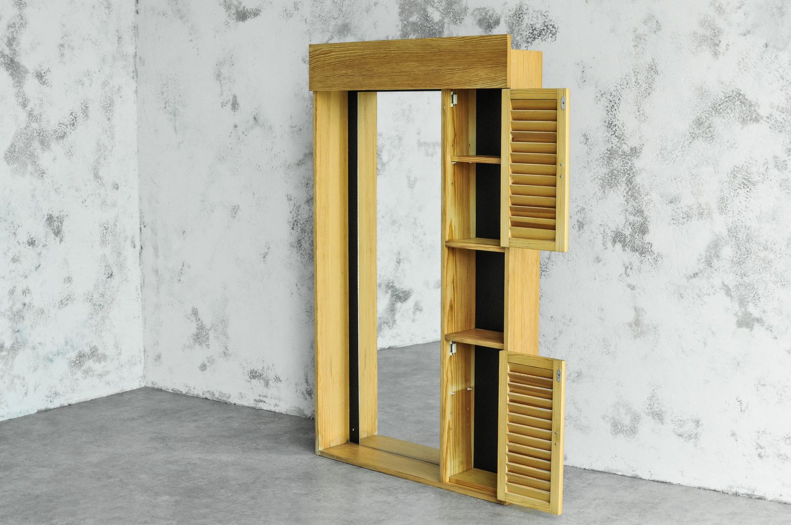 Anteroom Cabinet With Mirror Pine photo for sale