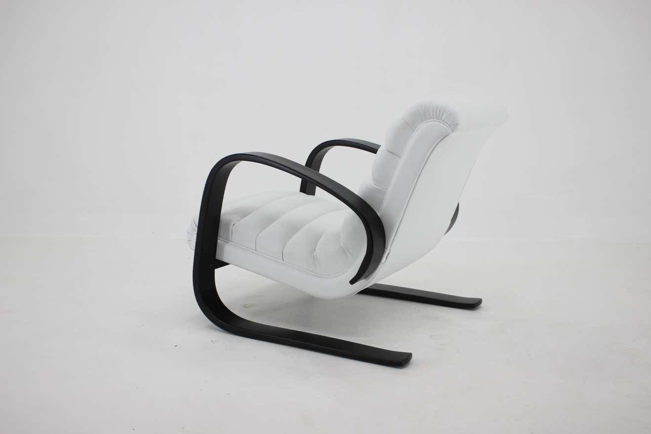 1930s Miroslav Navratil Lounge Chair In White Leather photo vintage
