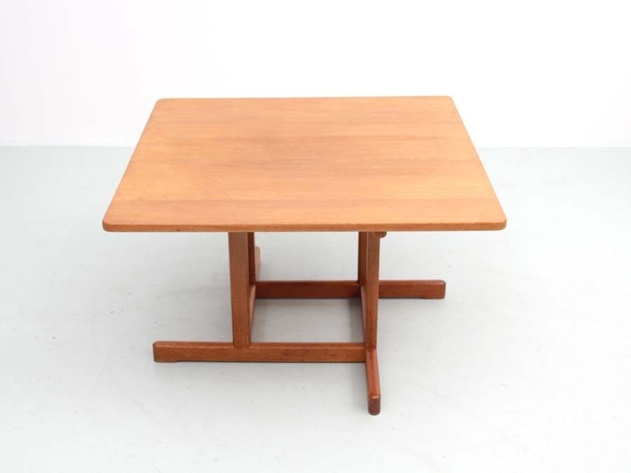 photo furniture Mid Century  Modern Scandinavain Coffee Table By Børge Mogensen Model 5217