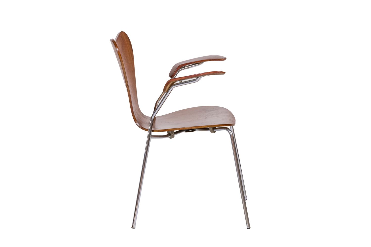 photo furniture Arne Jacobsen For Fritz Hansen, Armchair “Butterfly”, 1970s