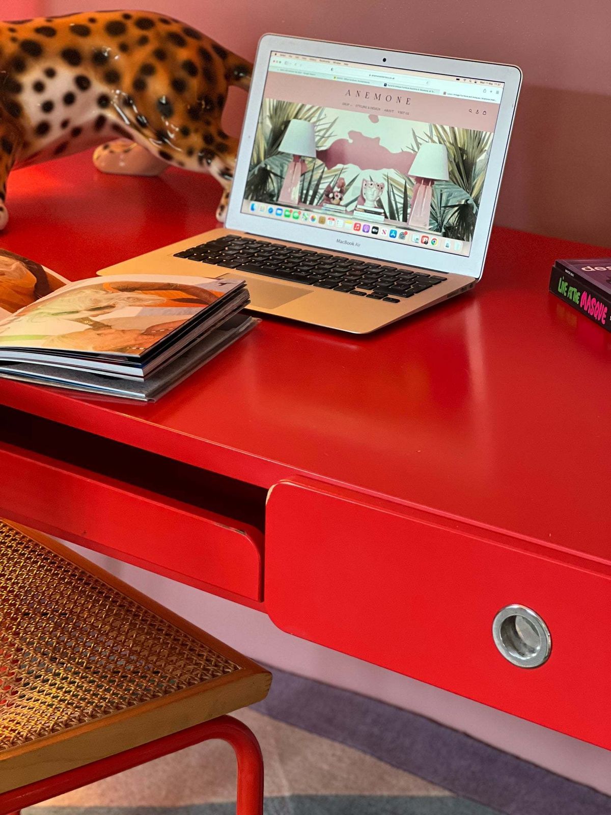 photo vintage Red Lacquered 1980s Desk By Raul Barbieri