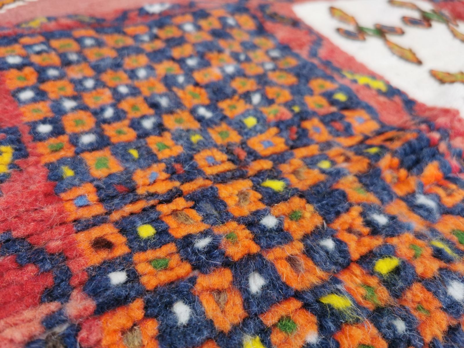 Vibrant Handmade Moroccan Berber Rug. Medium Size photo buy