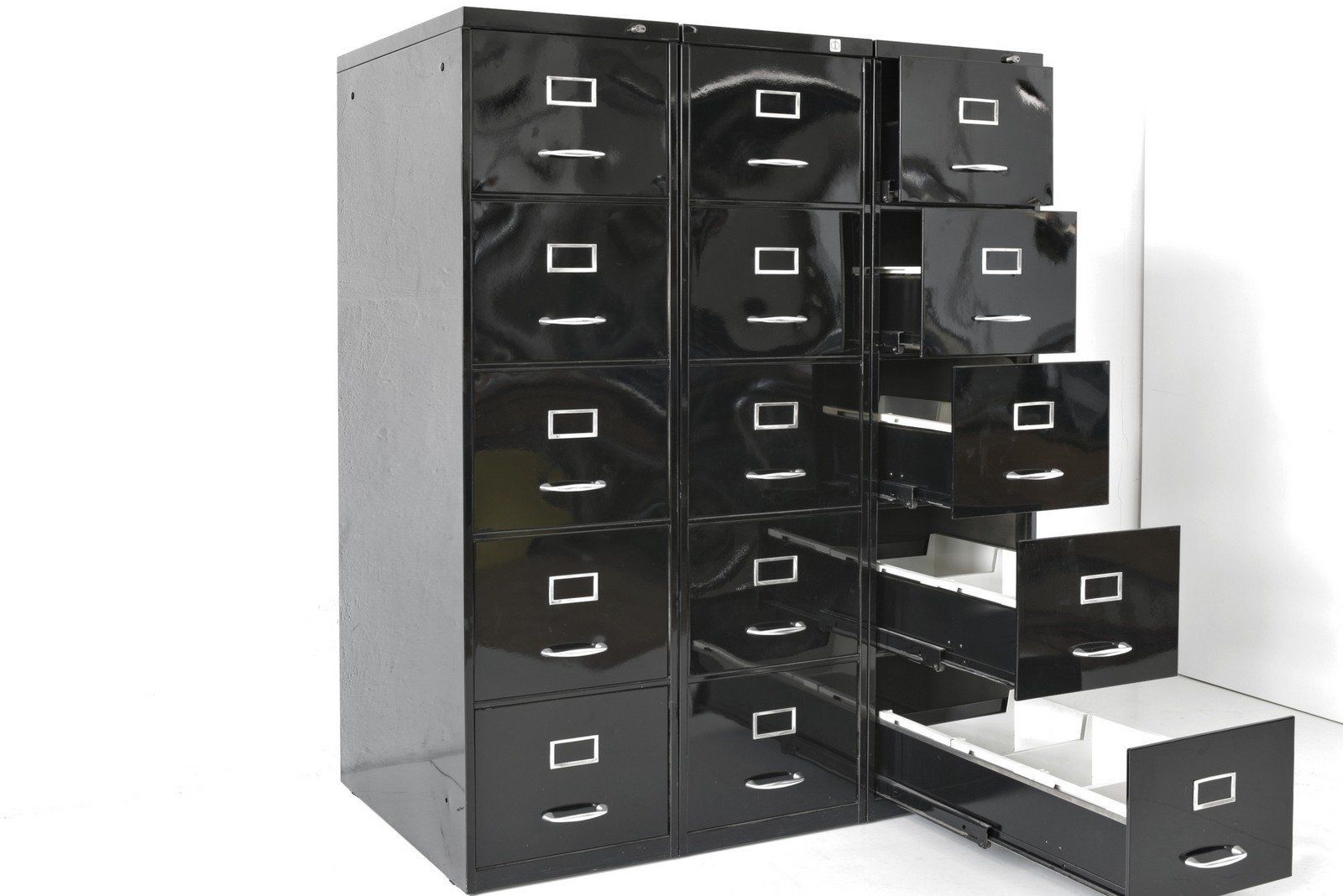 Hanging File Cabinet In Steel From Mauser Werke Waldeck, Germany, 1960s photo buy