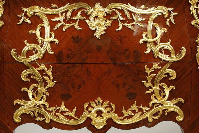 Louis XIV Style Curved Commode With Marquetry And Gilt Bronze Decoration photo 14464.0