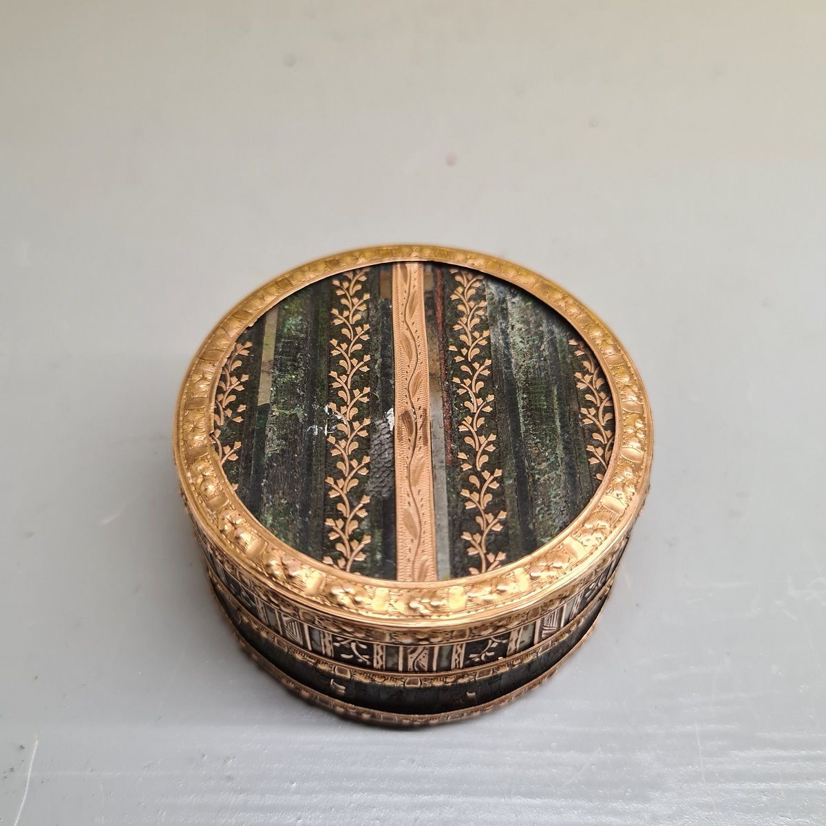 Home Decor French Louis XV Gold And Tortioseshell Snuffbox, 18th Century. photo