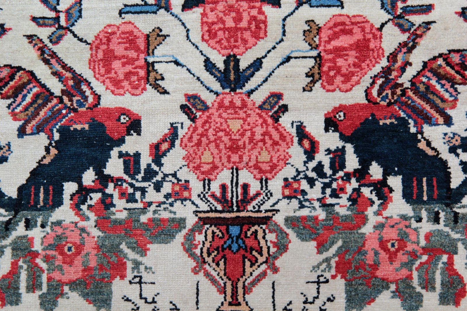 Handwoven Carpet Floral Living Room Traditional Rug photo Textiles
