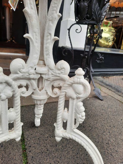 Victorian Cast Iron And Mahogany Garden Table photo 680.0