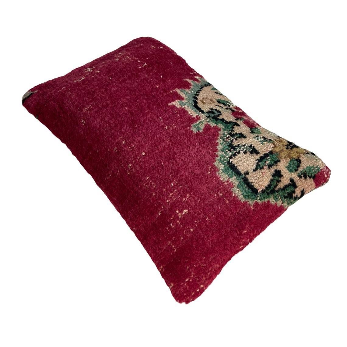 12'' X 20'' Vintage Hand Made Rug Cushion Cover, 30 X 50 Cm Decorative Rug Pillow Cover, Large Vintage Turkish Rug Cushion Cover photo vinterior