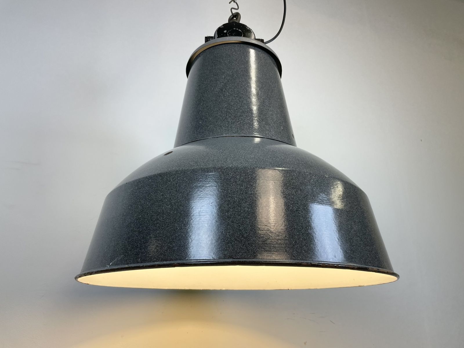 photo furniture Large Grey Enamel Industrial Factory Lamp From Elektrosvit, 1960s, 29x