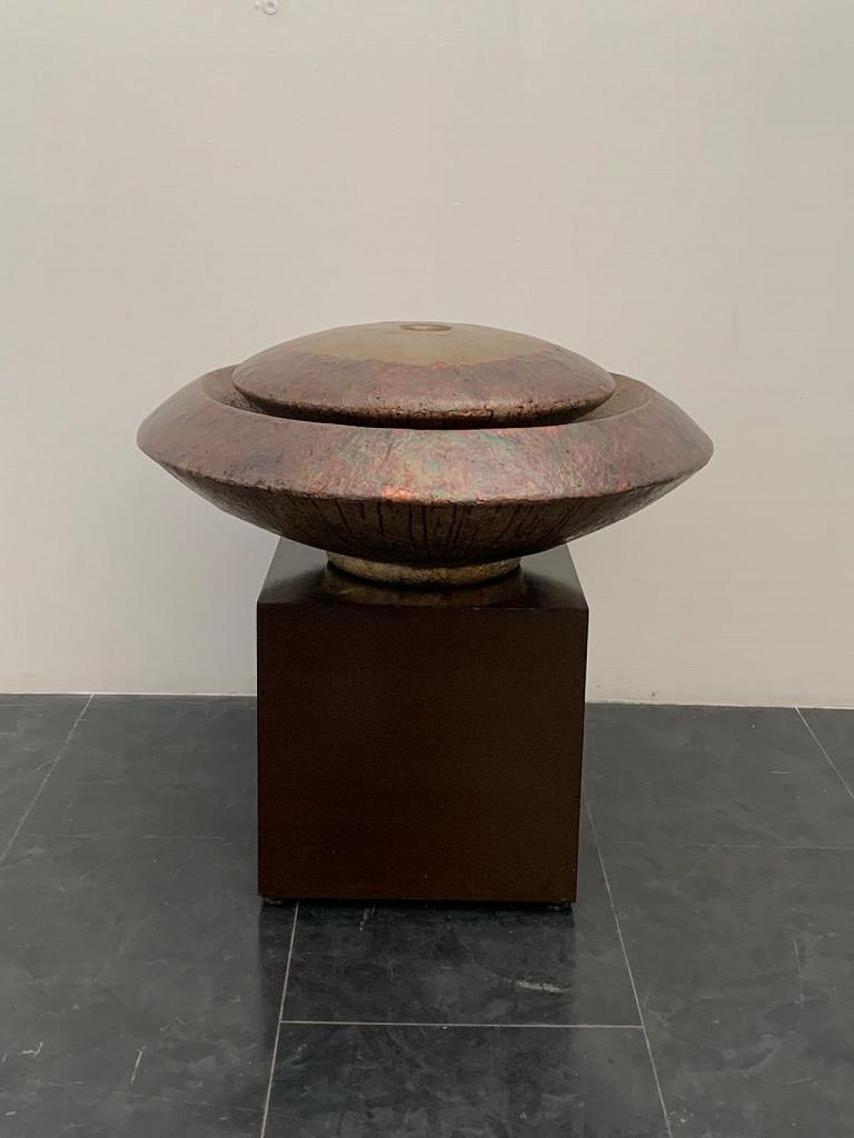 photo for sale Astral Disk Fountain By Ravi Canta In Fibreglass And Copper, 1990s