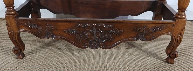 photo vintage French Provencal Kneader In Solid Walnut, 19th Century