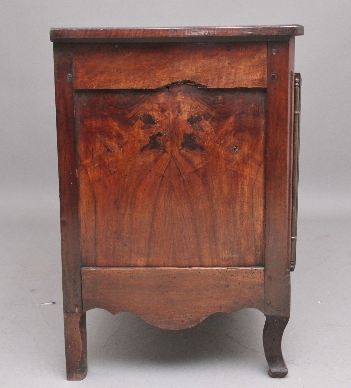 Early 19th Century Cherry Dresser Base photo vinterior