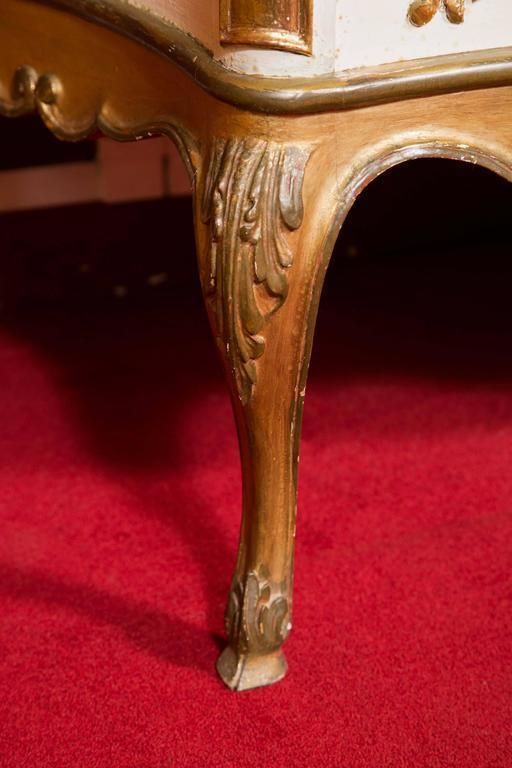 photo furniture Italian Commode From The 1950s, Painted And Gilded, Very Well Made