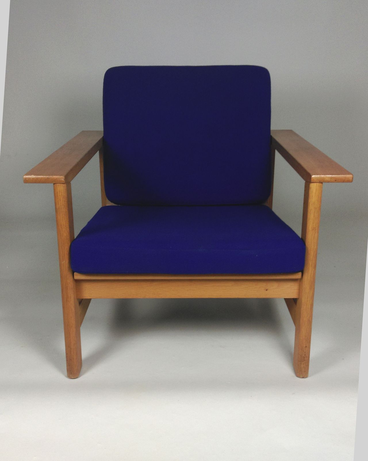 Søren Holst Lounge Chair With Solid Oakwood Frame photo furniture