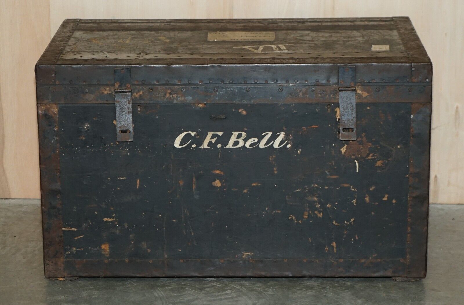 Original Antique Fully Stamped Army & Navy Cls Steamer Campaign Trunk Zinc Lined photo for sale