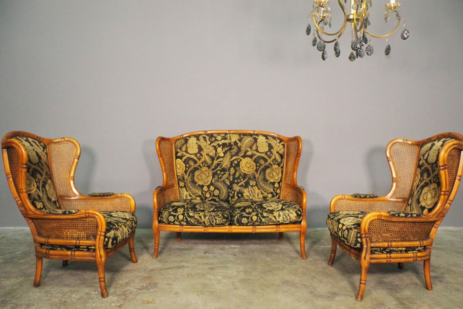 photo furniture Sofa And 2 Armchairs Set In Bamboo And Wicker From The 1980s