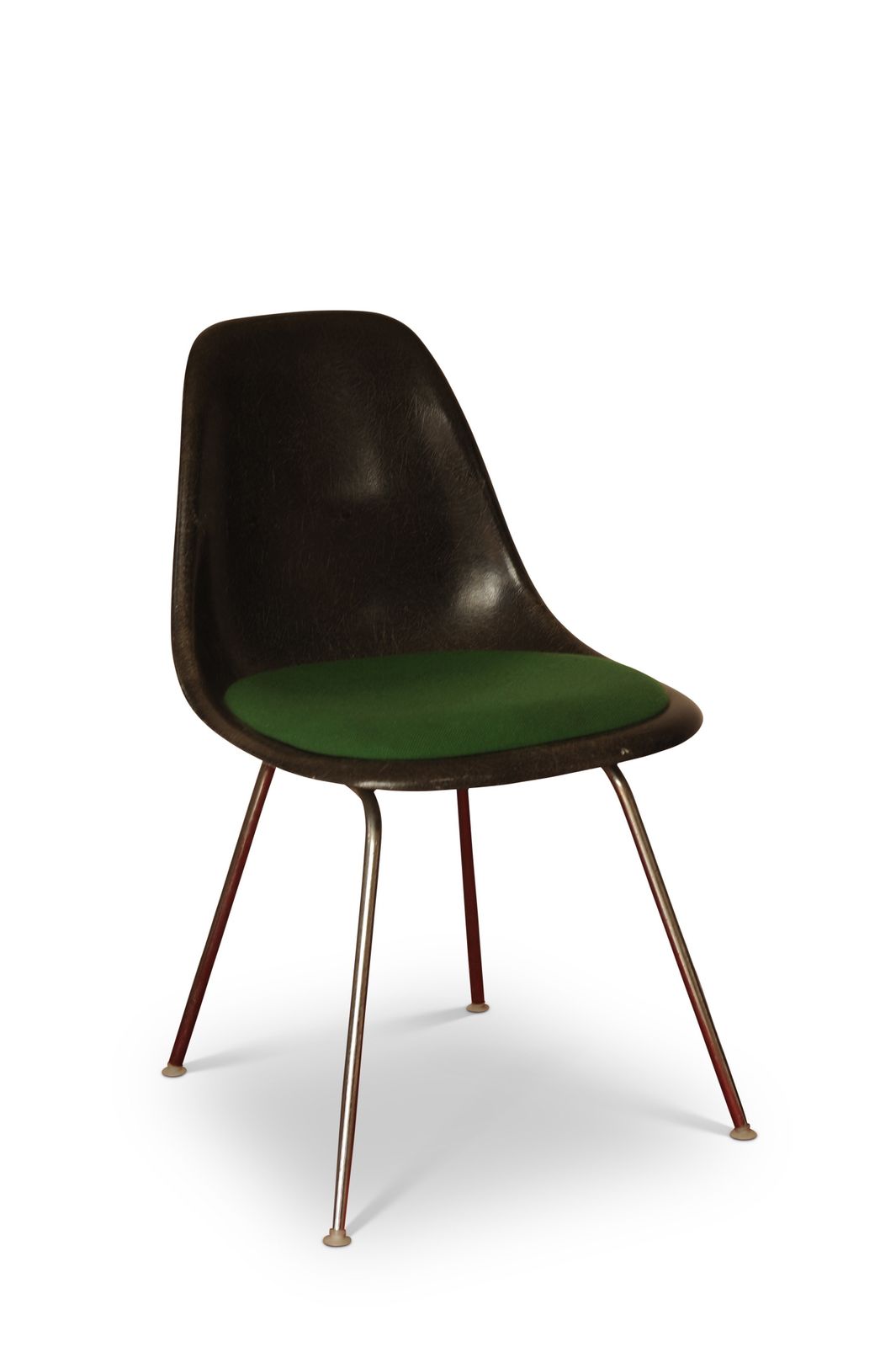 Charles & Ray Eames For Herman Miller Dss Fibreglass Upholstered Chair With Chrome Base Ol